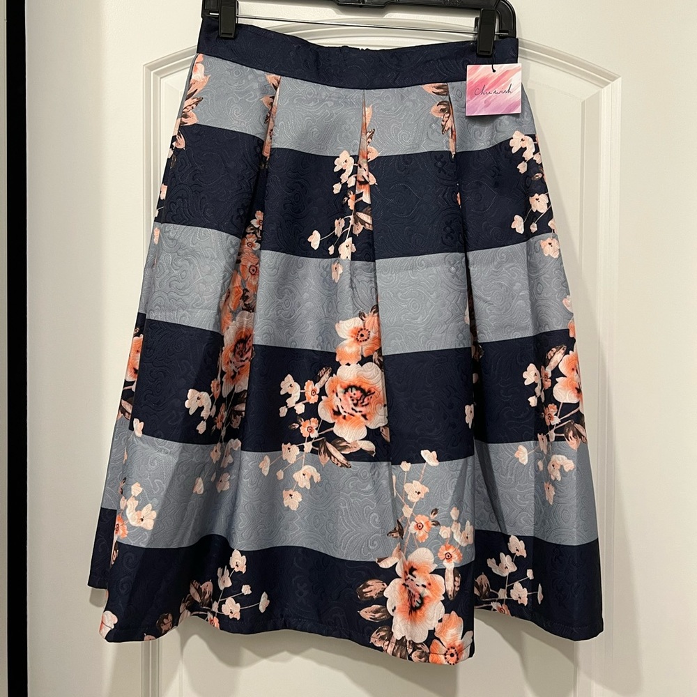 Beautiful a line midi skirt
